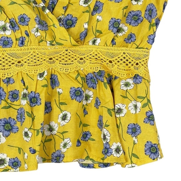 Cupcakes and Cashmere Floral Top Small Yellow Keyhole Open Back Linen Blend - Picture 6 of 16